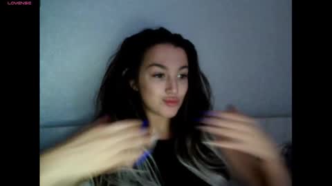 elisa_dove208 online show from 7, 11, 2025