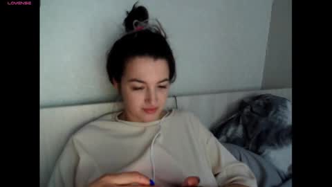 elisa_dove208 online show from 14, 11, 2025