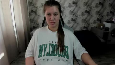 Aletta Oushen online show from 23, 4, 2026