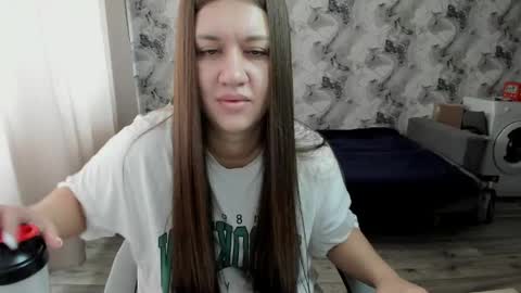 Aletta Oushen online show from 28, 4, 2026