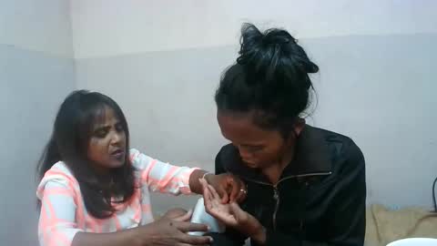 Snapshot of elisabet88 chatting on 9, 10, 2025 elisabet88 online show from 9, 10, 2025