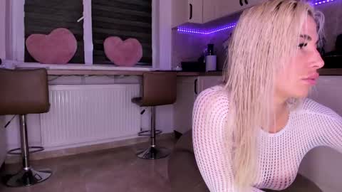 Snapshot of elisabeth_jason chatting on 5, 5, 2026 elisabeth_jason online show from 5, 5, 2026