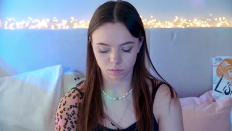 ElisabethDavis online show from 25, 1, 2025