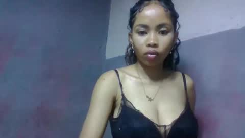 elisabethee online show from 21, 4, 2026