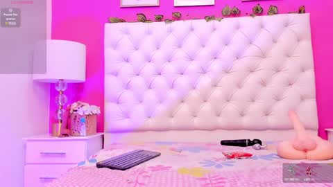 Snapshot of elisabethmassey chatting on 7, 1, 2025 Liss online show from 7, 1, 2025