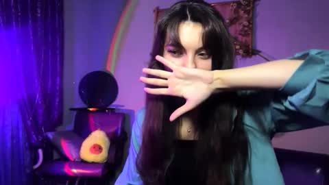 Elin online show from 8, 4, 2026