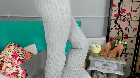 Elise online show from 9, 1, 2025