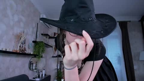 Elis online show from 17, 4, 2026