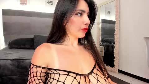 Elizabeth  online show from 12, 3, 2025