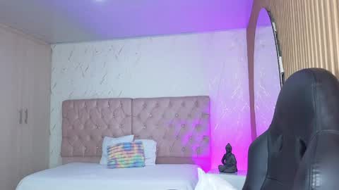 Snapshot of eliza_eup69 chatting on 9, 6, 2026 ELIZA online show from 9, 6, 2026