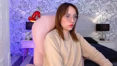 Eliza online show from 4, 3, 2025