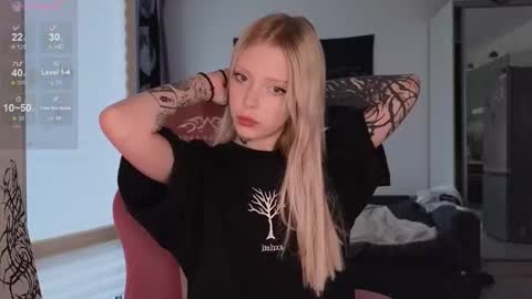 Elizabeth online show from 31, 10, 2025