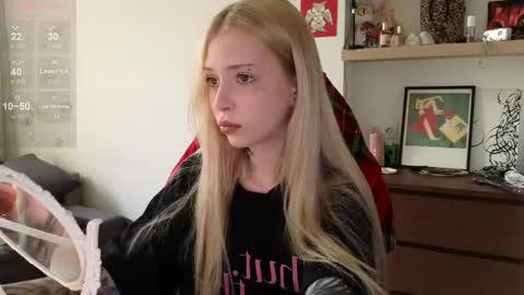 Elizabeth online show from 22, 4, 2026