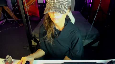 Snapshot of elizabe_th chatting on 19, 1, 2025 Elizabethangel online show from 19, 1, 2025