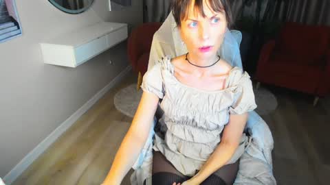 Snapshot of elizabe_th chatting on 7, 2, 2025 Elizabethangel online show from 7, 2, 2025