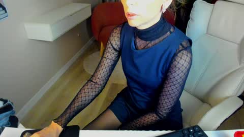 Snapshot of elizabe_th chatting on 7, 2, 2025 Elizabethangel online show from 7, 2, 2025