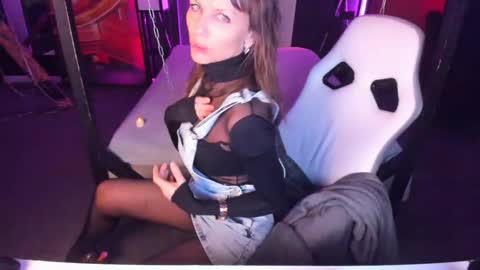 Snapshot of elizabe_th chatting on 18, 2, 2025 Elizabethangel online show from 18, 2, 2025