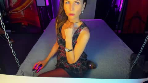 Snapshot of elizabe_th chatting on 10, 3, 2025 Elizabethangel online show from 10, 3, 2025