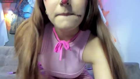 Elizabeth Lamer online show from 26, 10, 2025