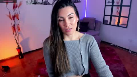 Elizabeth online show from 25, 2, 2025