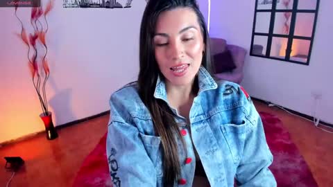 Elizabeth online show from 6, 3, 2025