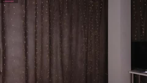 Elizabeth online show from 15, 11, 2025