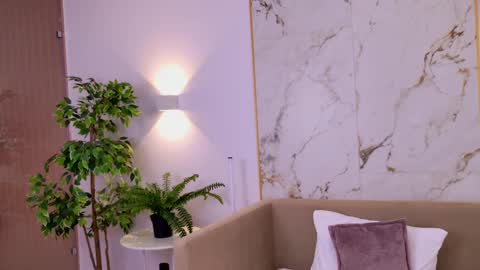 Elizabeth online show from 6, 3, 2025