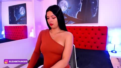 Elizabeth Rodrguez  online show from 1, 2, 2025