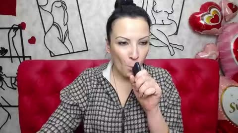 ElizabethSho online show from 11, 3, 2025