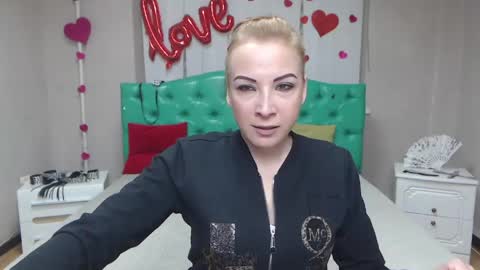 Snapshot of elizabethsho chatting on 2, 5, 2026 ElizabethSho online show from 2, 5, 2026