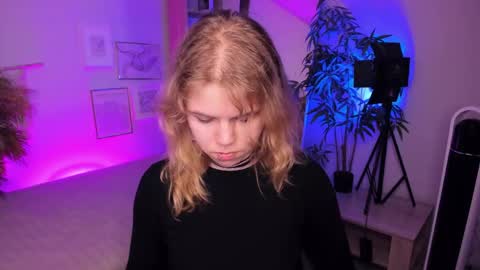 Elizabeth online show from 17, 5, 2026