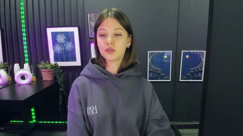 Eliza online show from 10, 12, 2024