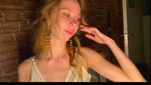 Eliza online show from 28, 7, 2026