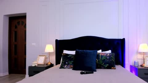 Emma  online show from 11, 1, 2025