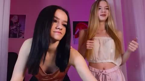 elizzza_ online show from 4, 2, 2025