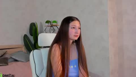Snapshot of ella_burns chatting on 14, 11, 2025 Ella online show from 14, 11, 2025