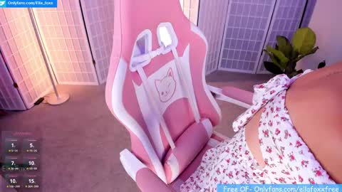 ella_foxx online show from 27, 5, 2026