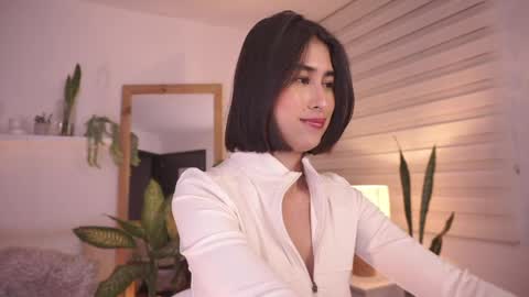 ELLA OWEN online show from 21, 4, 2026