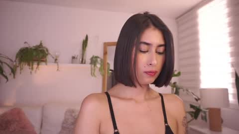 ELLA OWEN online show from 23, 4, 2026