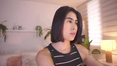 ELLA OWEN online show from 27, 4, 2026