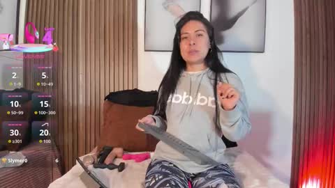 Snapshot of ella_rouse1 chatting on 30, 11, 2025 ella rouse online show from 30, 11, 2025