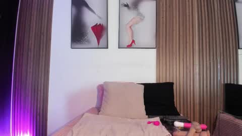 ella rouse online show from 5, 1, 2026