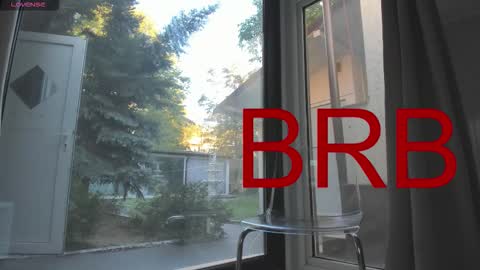 Snapshot of ella_vee chatting on 21, 9, 2025 ella_vee online show from 21, 9, 2025