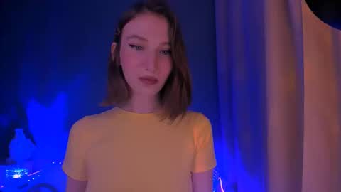 ellaamber online show from 10, 9, 2025