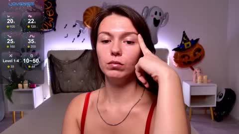 ellacanny online show from 30, 10, 2025