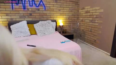 Ella online show from 15, 12, 2024