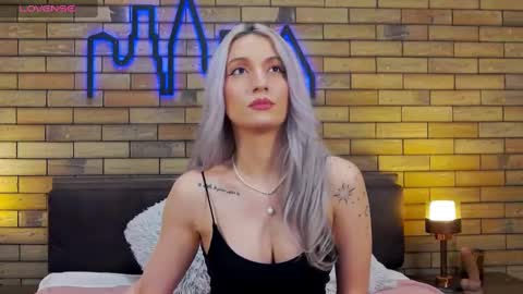 Ella online show from 5, 1, 2025