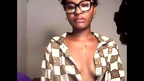 ellah245 online show from 2, 5, 2026