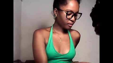 ellah245 online show from 3, 5, 2026