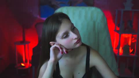 Ella online show from 3, 12, 2024